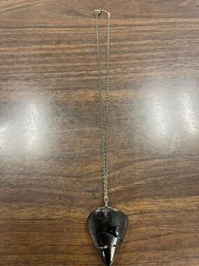 Heart Shaped Black Stone Pendant Necklace - Women Jewelry